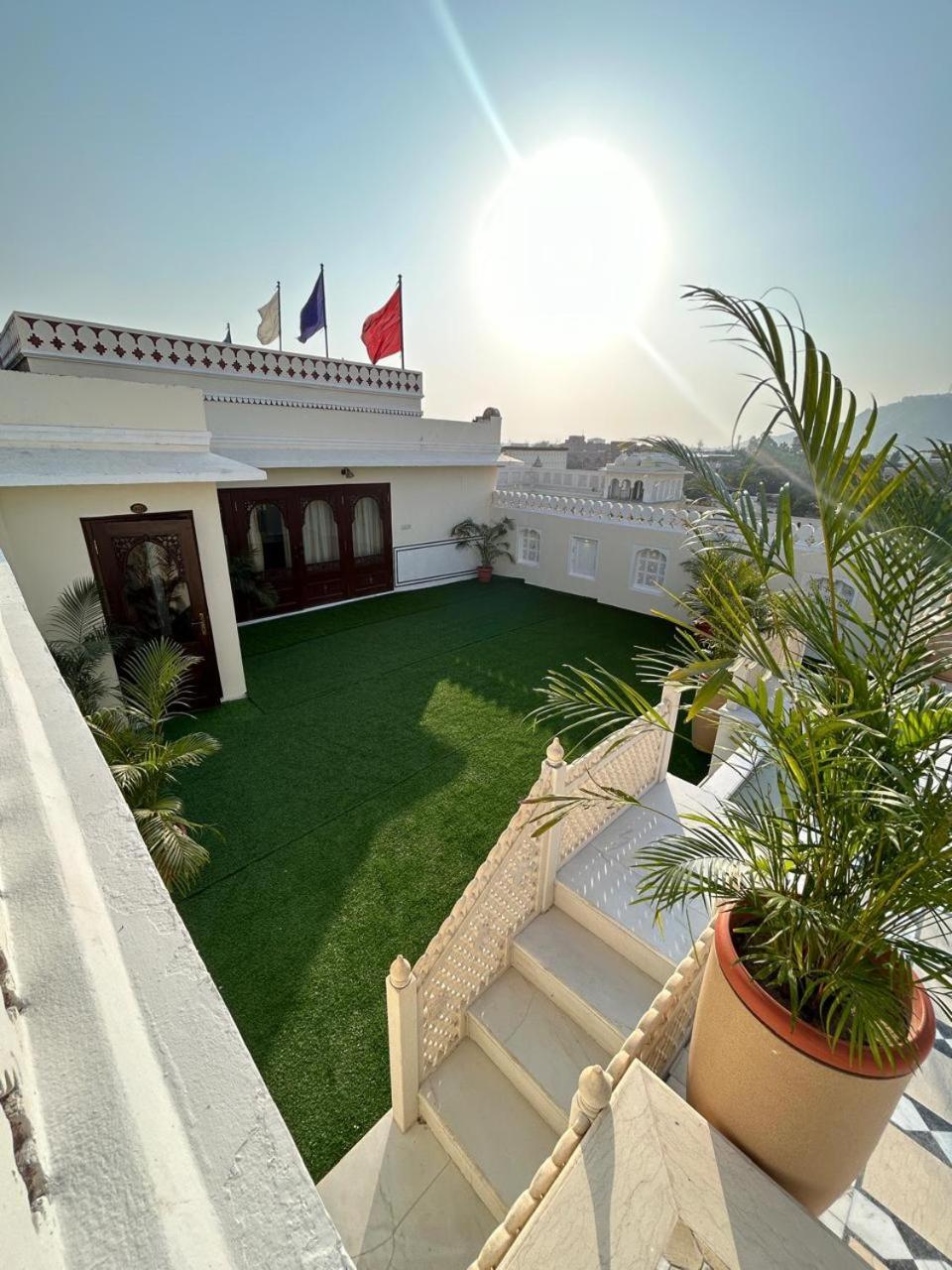 The Raj Palace Jaipur Exterior photo